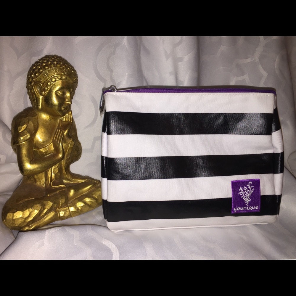 Younique Collection Kudos Bag